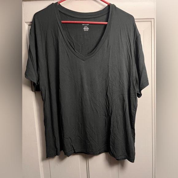 American Eagle Outfitters Tops - Women’s ae shirt